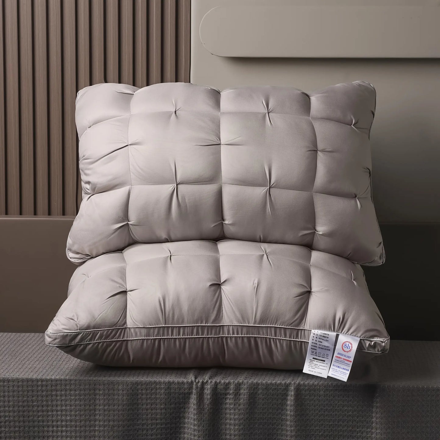 Luxury Hotel-Quality Neck Support Pillow, for Deep Sleep and Comfort, with a Fluffy Pillow Core, Suitable for All Seasons, a Perfect Gift